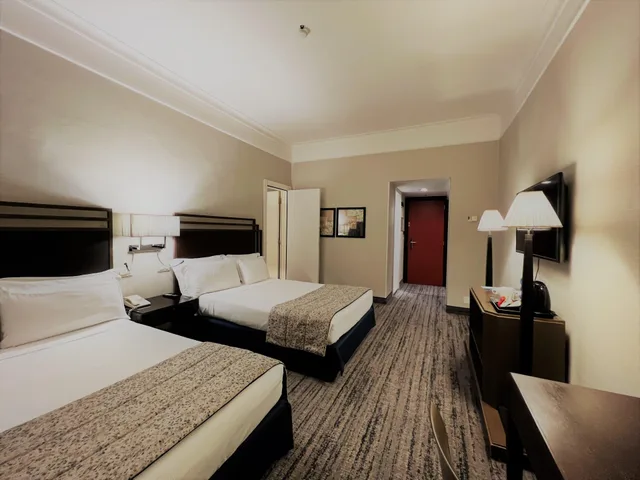 Junior Suite, Double Bed, Crowne Plaza St Peter S 1/6