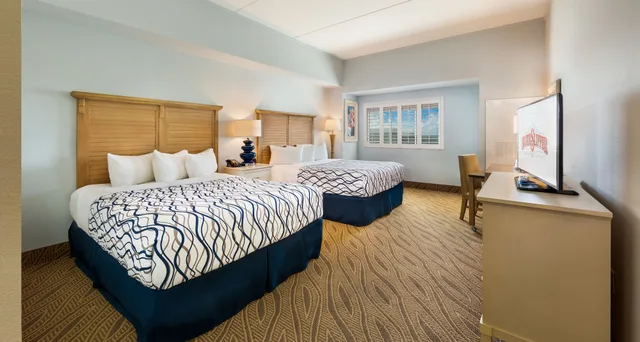 غرفة قياسية بسريرين كوين، Silver Slipper Casino Hotel 2/3