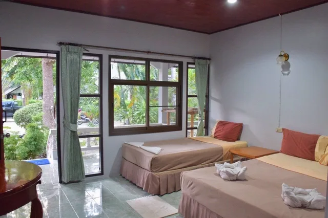 غرفة قياسية بسرير مزدوج وسرير فردي، Pen S Bungalow 4/10