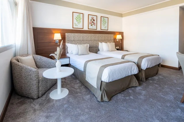 Deluxe Room Twin Bed Mosque View، Kenzi Basma Hotel 2/4