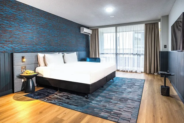 جناح بسرير فردي بشرفة، Holiday Inn Port Moresby 1/5