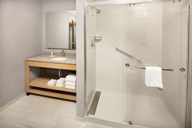 جناح بسرير كينج بغرفة نوم واحدة مع أريكة، Hyatt Place Murfreesboro 1/1