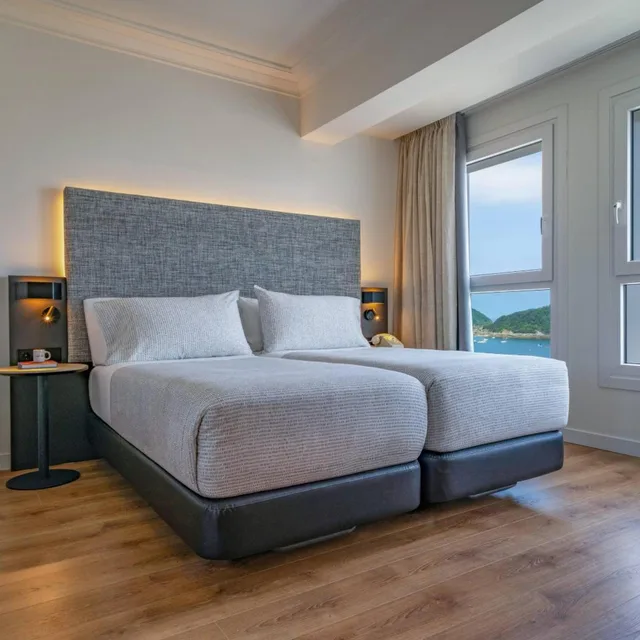 جناح جونيور بإطلالة على البحر بشرفة، Hotel San Sebastian Orly, Affiliated by Melia 1/6