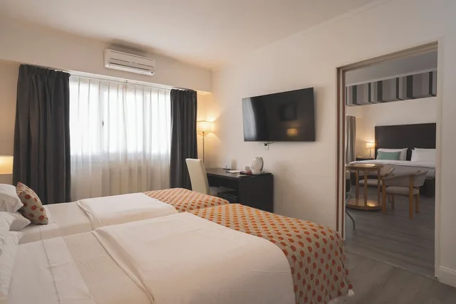 Superior, Quadruple, King and Twin Beds, HOTEL TOLOSA 3/10