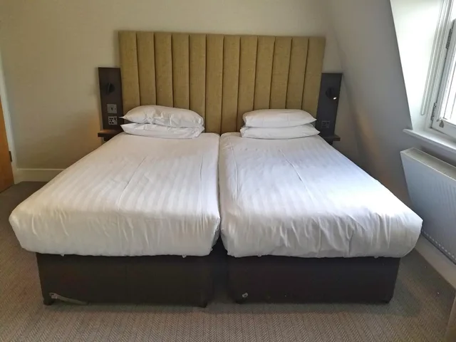 غرفة ديلوكس ثلاثية، GARDEN COURT HOTEL 5/10