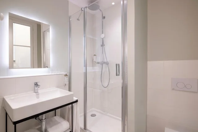 غرفة مفردة، HOTEL DE SUEZ 4/10