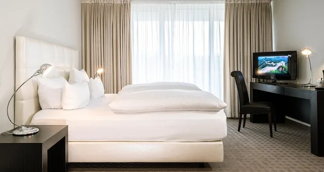 غرفة سوبيريور بسرير مزدوج، Best Western Victor's Residenz-Hotel Rodenhof 1/3