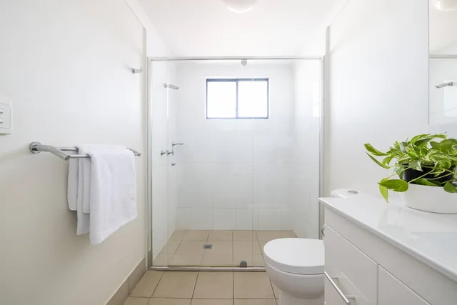 Efficiency, Queen Bed، MainStay Suites Townsville 3/4