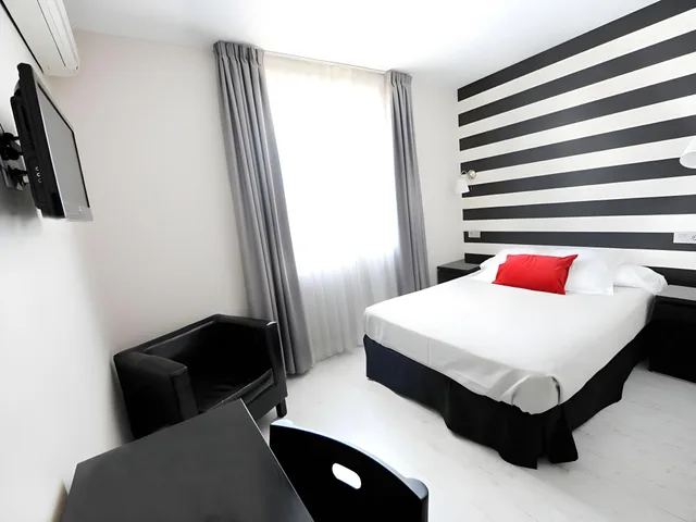 غرفة بسرير مزدوج أو سريرين منفصلين، Hostal Domus 1/1