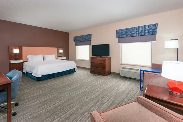 استوديو بسرير كينج لذوي الإعاقة، Hampton Inn Springfield South Enfield 1/4