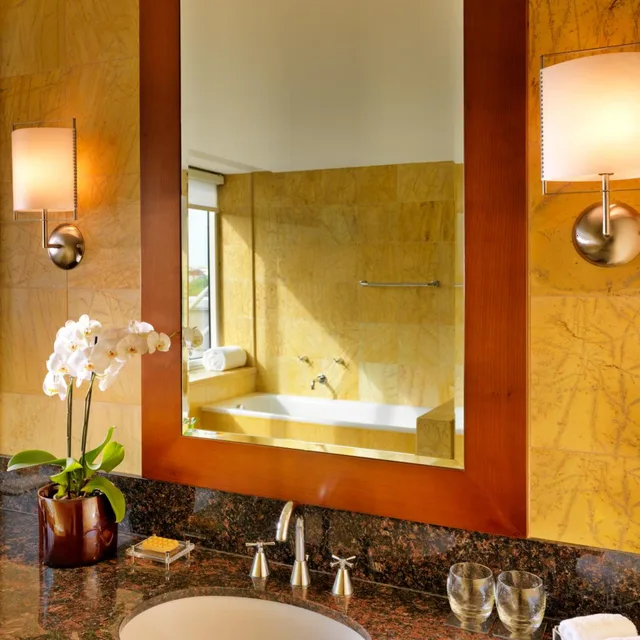 غرفة سوبيريور بسرير مزدوج، Regent Warsaw Hotel 2/4