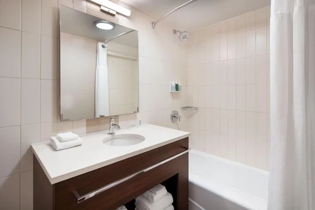 Studio, King Bed, Sofa, Residence Inn by Marriott New York Manhattan/ Midtown Eastside 5/5