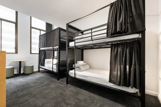 Plus, 4 Rooms, Queen Bed، YHA Sydney Central 2/3