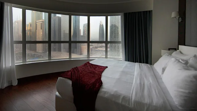 استوديو بانورامي بسرير كينج، Number One Tower Suites 5/8
