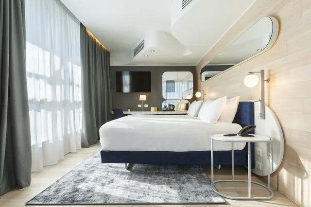 غرفة بريميوم بسرير كينج، voco Milan-Fiere, an IHG Hotel 4/9
