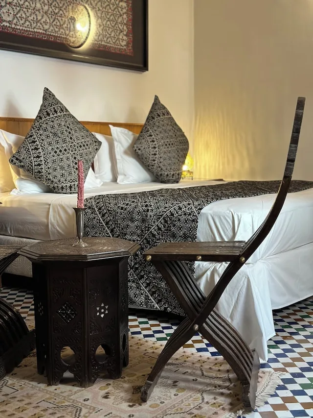 غرفة سوبيريور بسرير كوين بإطلالة على الفناء، Riad Mazar Fes 8/10