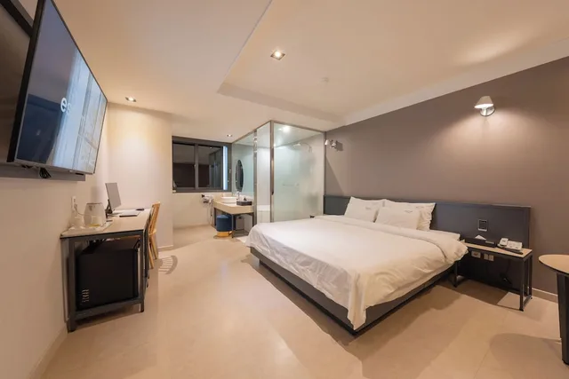 غرفة بريميوم بسرير مزدوج، Special W Motel 3/10