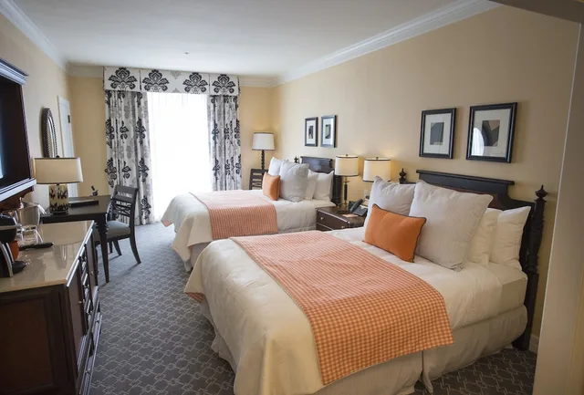 Deluxe, Single, 2 Queen Beds, Garden View, Terrace، The Atherton Hotel At OSU 1/6