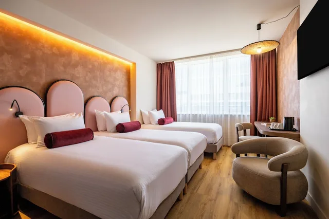 غرفة كلاسيكية بسرير مزدوج مع أريكة، Mercure Brussels Centre Rogier 2/5