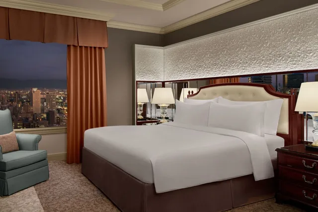 جناح تنفيذي بسرير كينج، The Ritz-Carlton Osaka 2/3
