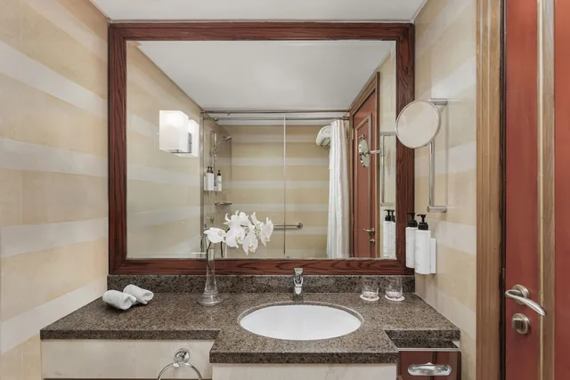 Classic, Triple, 3 Beds, City View, Swissotel Al Maqam Makkah 9/10