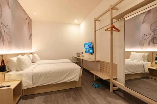 FAITHFUL Twinbed Room، True Blue Menteng 3/4
