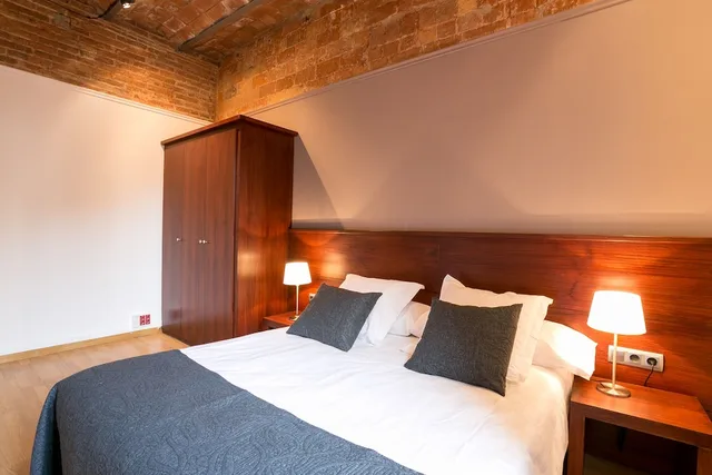 شقة كومفورت بستة أسرّة بـ4 غرف نوم مع أريكة، Serennia Apartments Ramblas-Pl.Catalunya 2/9