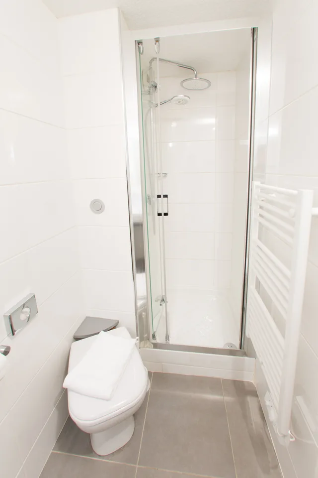 غرفة قياسية بسرير مزدوج، Comfort Hotel Cergy Pontoise Comfort FR06 2/2