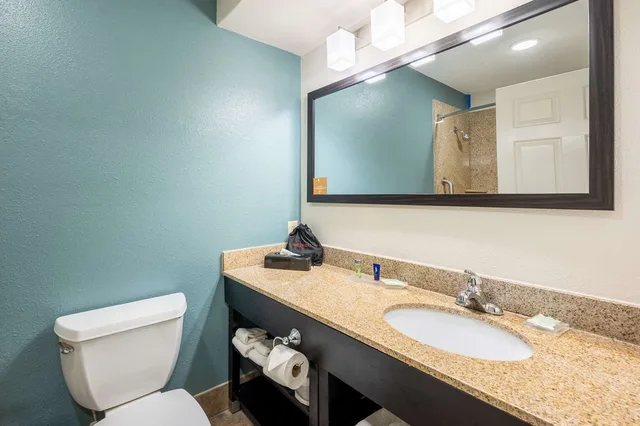 جناح بسرير كينج، Sleep Inn & Suites Birmingham Colonnade 2/2