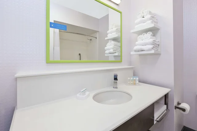 غرفة بسريرين كوين لذوي الإعاقة، Hampton Inn Sedalia Mo 3/3