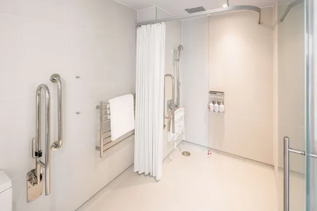 غرفة بسرير فردي، YOTEL London City, Select by Hilton 4/4