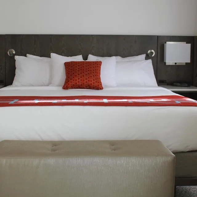 جناح بسرير كينج، Corporate Inn - Sunnyvale 3/7