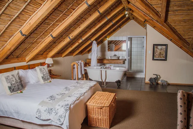Loft, Bungalow, Queen Bed, Aan De Oever 3/3