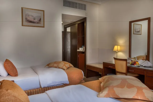 غرفة بسريرين منفصلين، Petra Guest House Hotel 4/10
