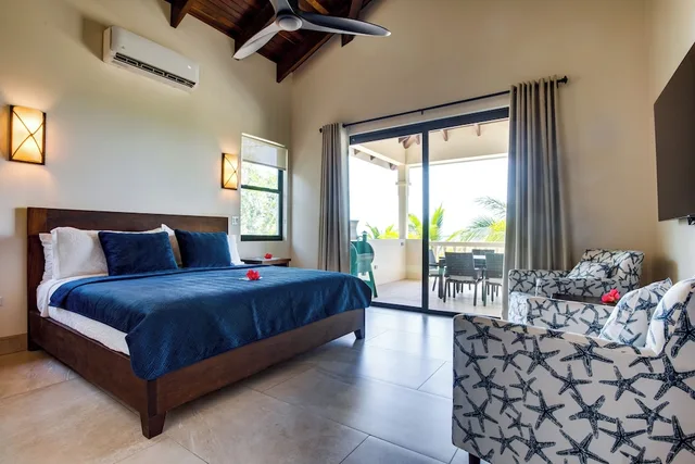 4 Bedrooms, Beach House, 2 Double Beds, 3 King Beds, with Pool، Naïa Resort And Spa 1/4