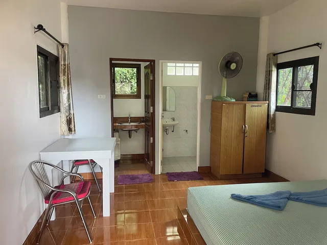 غرفة فاخرة بسرير كوين، Lonely Beach Resort 4/8