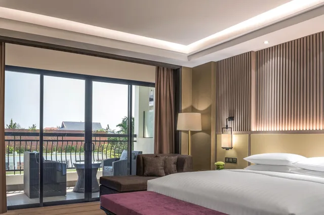 جناح بسرير كينج، COURTYARD BY MARRIOTT SIEM REAP RESORT 2/10