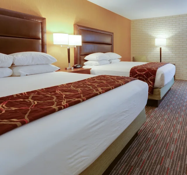 جناح بسريرين كوين بغرفتين مع أريكة، Drury In And Suites Denver Near the Tech Center 1/3