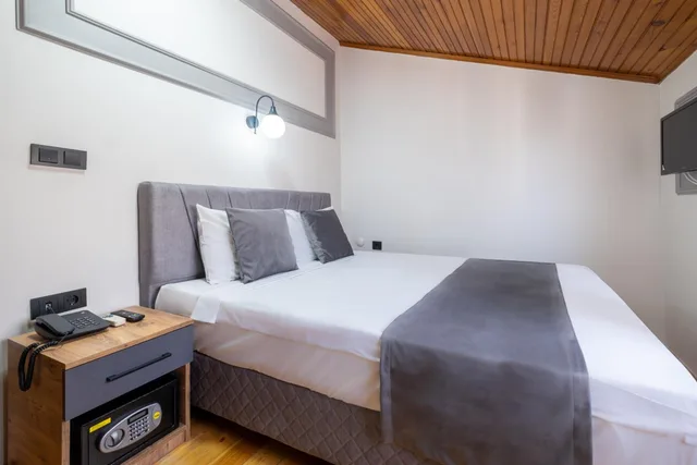 غرفة اقتصادية بسرير كينج، Sur Hotel 10/10