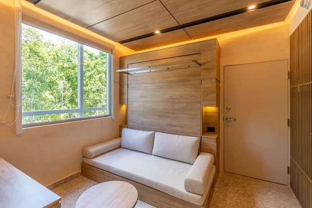 Roof Top, Murphy Bed, Queen Bed، Motto by Hilton Tulum 2/5