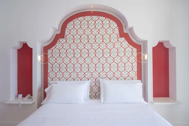 غرفة ديلوكس بسريرين منفصلين بإطلالة على البحر بشرفة، Hotel Tramonto d'Oro 5/10