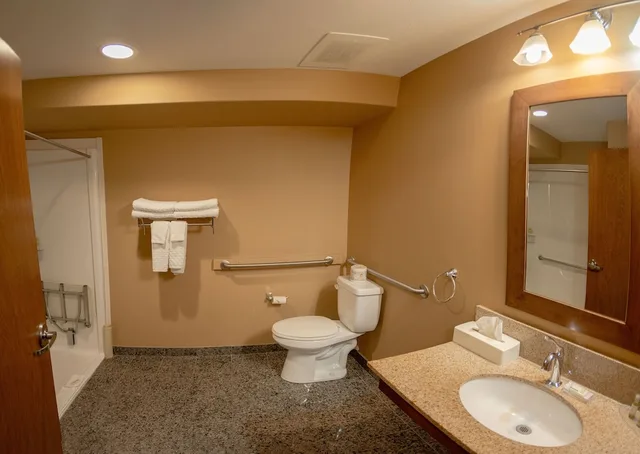 غرفة قياسية بسريرين كوين لذوي الإعاقة، Camrose Resort Casino Bw Premier Collection 4/5
