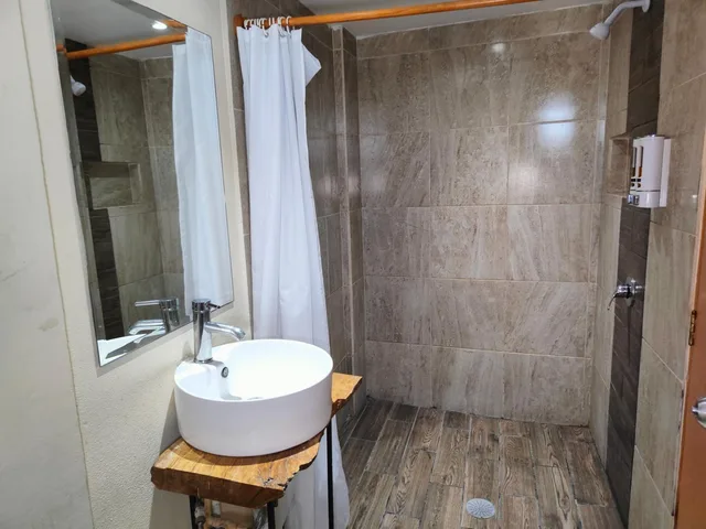 غرفة قياسية ثلاثية بسريرين مزدوجين، Hotel Ashly Loma Larga 5/5