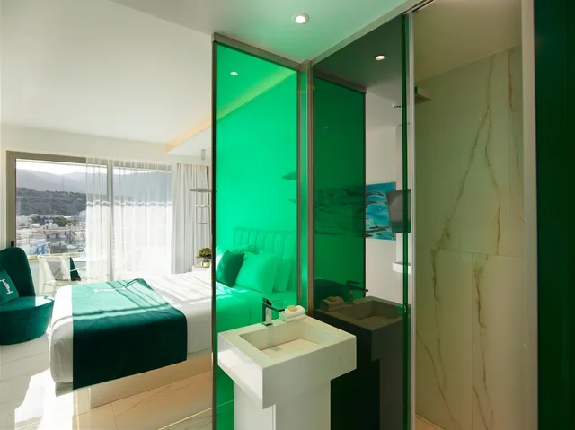 Silver, King Bed, Land View، I Resort Beach Hotel & Spa 6/9