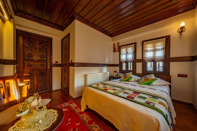 غرفة قياسية بسرير مزدوج بإطلالة على المدينة، Safranbolu Seyir Konak Otel 2/6