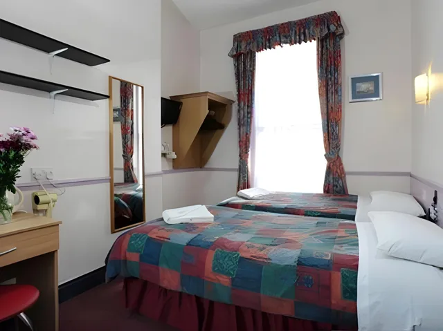 غرفة، Marble Arch Inn 1/1