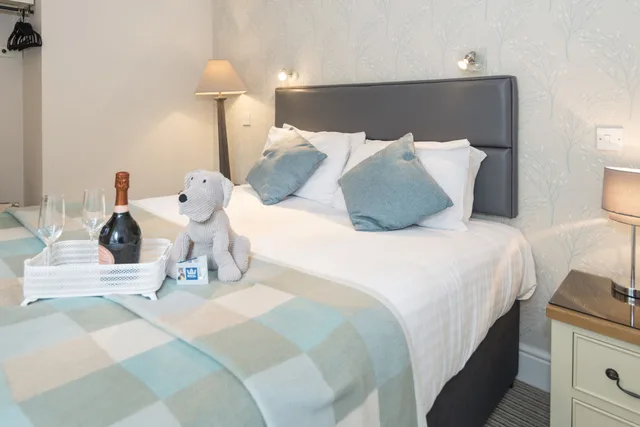 غرفة بسرير كينج، The Royal Hotel and Bar 4/5