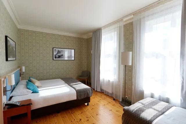 غرفة ثلاثية بسرير مزدوج وسرير فردي، Fosshotel Eastfjords 1/5