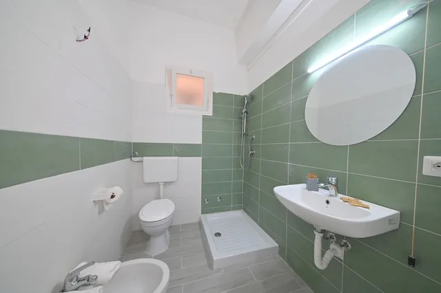غرفة اقتصادية ثلاثية بسرير مزدوج وسرير فردي، Hotel Villa Diana 5/6