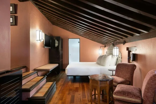 جناح جونيور بسرير كينج مع أريكة، Hotel Palacio de Santa Paula Autograph Collection 3/3